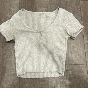 Light Grey button american eagle crop top
